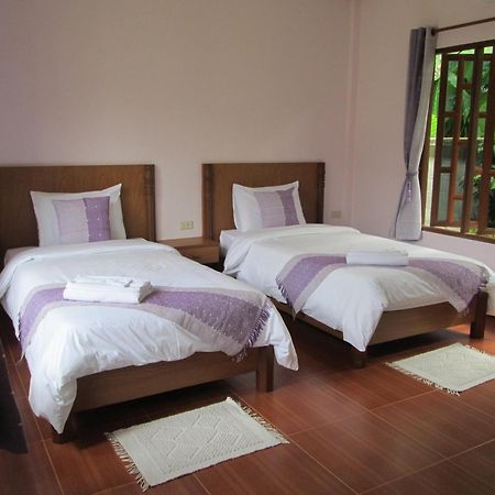 Asiana House Hotel Khao Lak Exterior photo